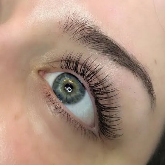 Classic lash extensions — natural, mascara-like definition